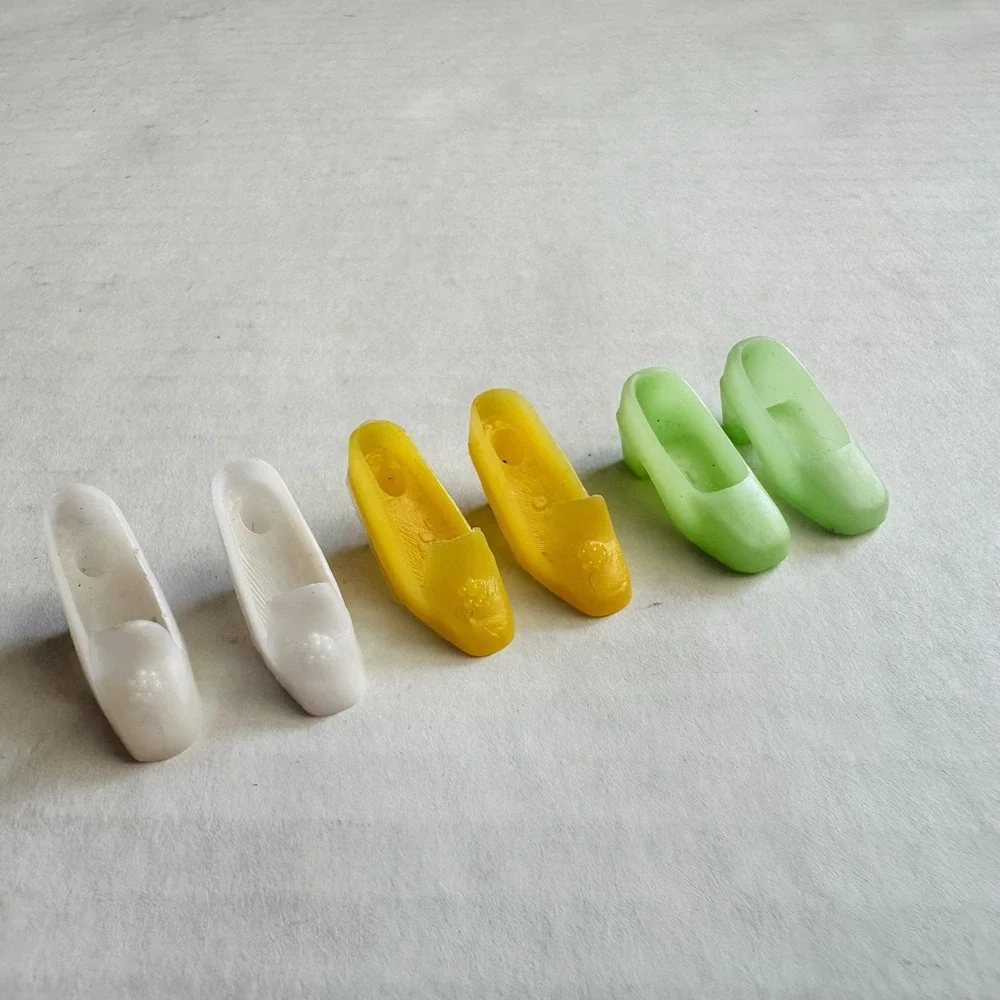 (3)‎ Pairs Vintage Barbie Heels Hong Kong 1960's White Yellow Green
